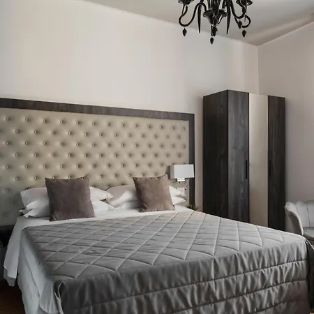 Re Enzo 4* 博洛尼亚