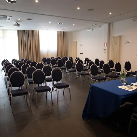 Re Enzo 4* 博洛尼亚