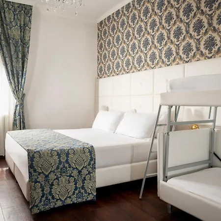 Re Enzo Hotel