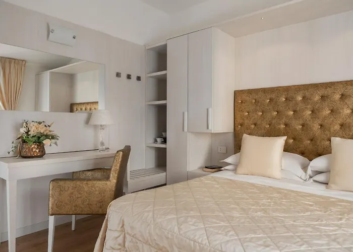 Otel Re Enzo 4*