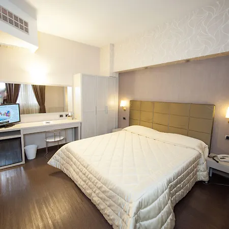 Re Enzo Μπολόνια