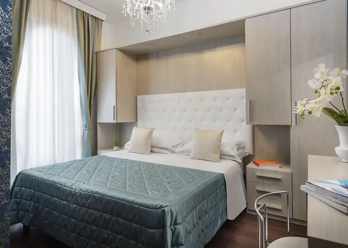 Re Enzo Hotel