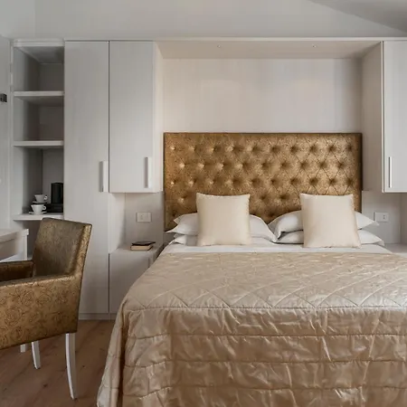 Hotel Re Enzo