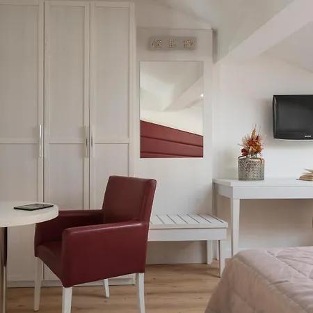 Hotel Re Enzo